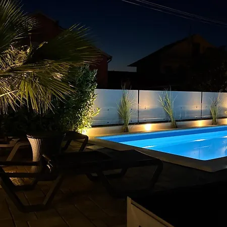 Luxury Lukas Pool & Parking * Vodice