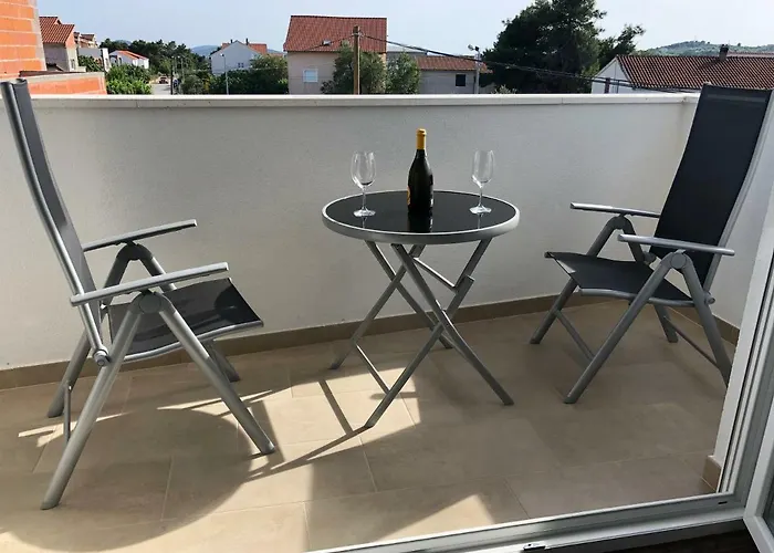 Apartment Luxury Lukas Pool & Parking *